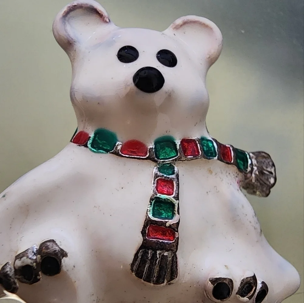 Polar bear brooch